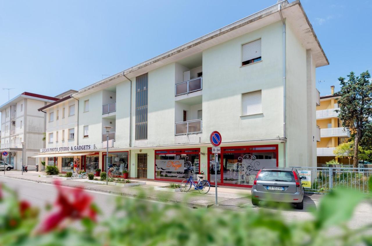Perla Villa Bibione Bagian luar foto