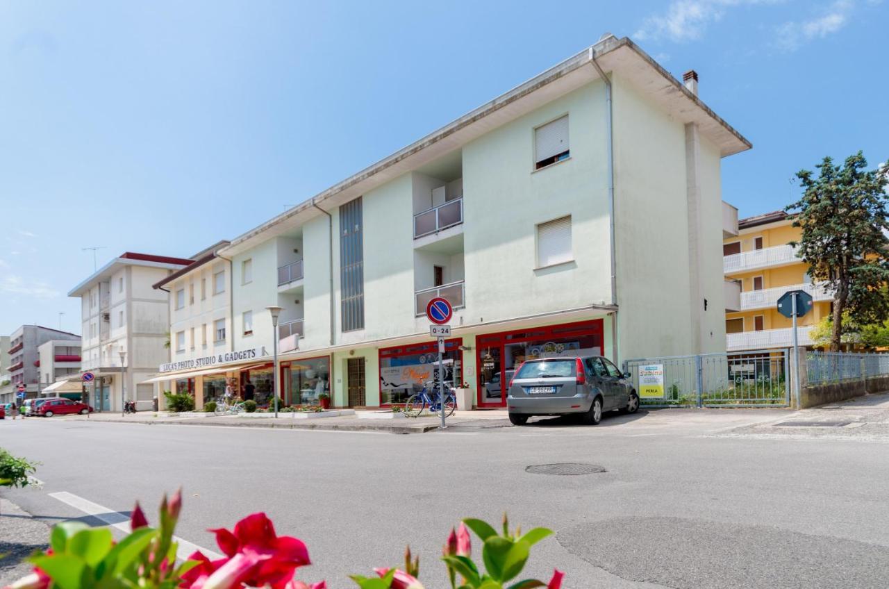 Perla Villa Bibione Bagian luar foto